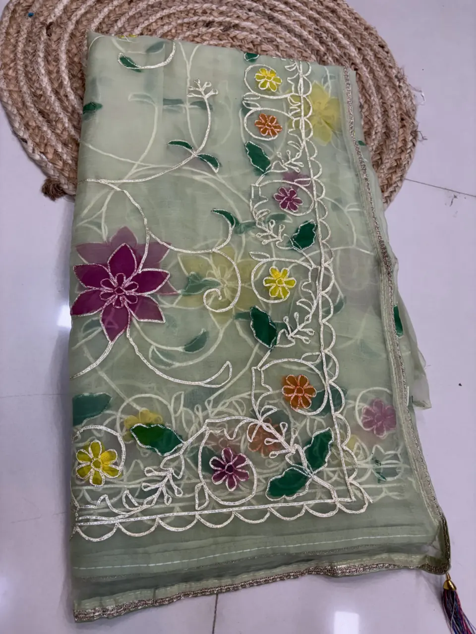 APPLIQUE SAREE - PW18 · APPLIC GOTA WORK PISTA