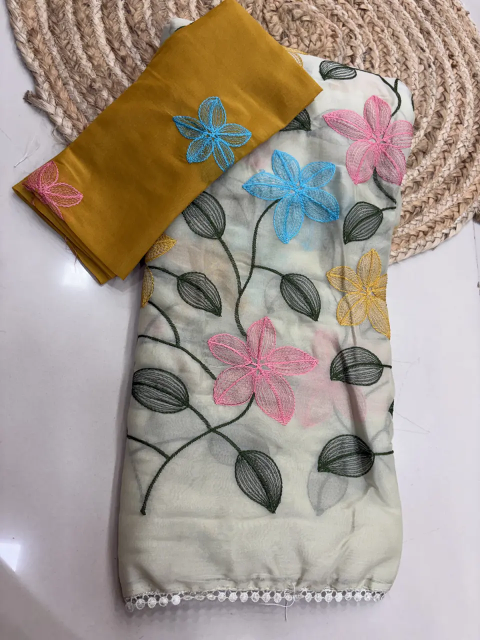 Star Saree